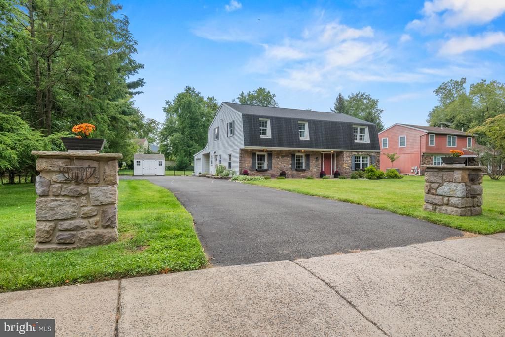 228 LENAPE DRIVE , NORTH WALES, PA 19454