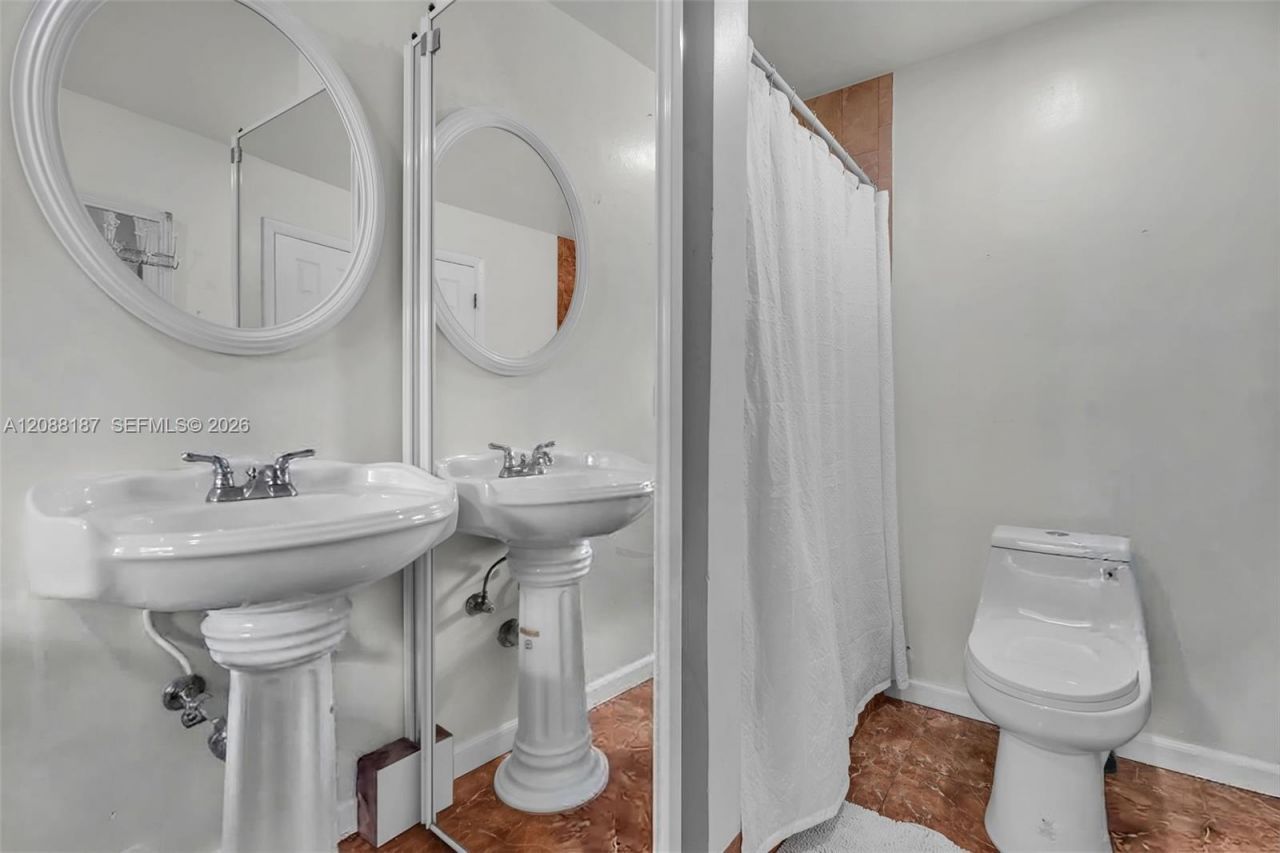 2771 NW 47th Ln, Unit 2905, Lauderdale Lakes, FL 33313 Photo