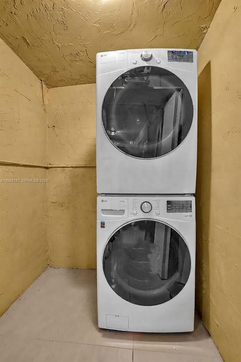 2771 NW 47th Ln, Unit 2905, Lauderdale Lakes, FL 33313 Photo