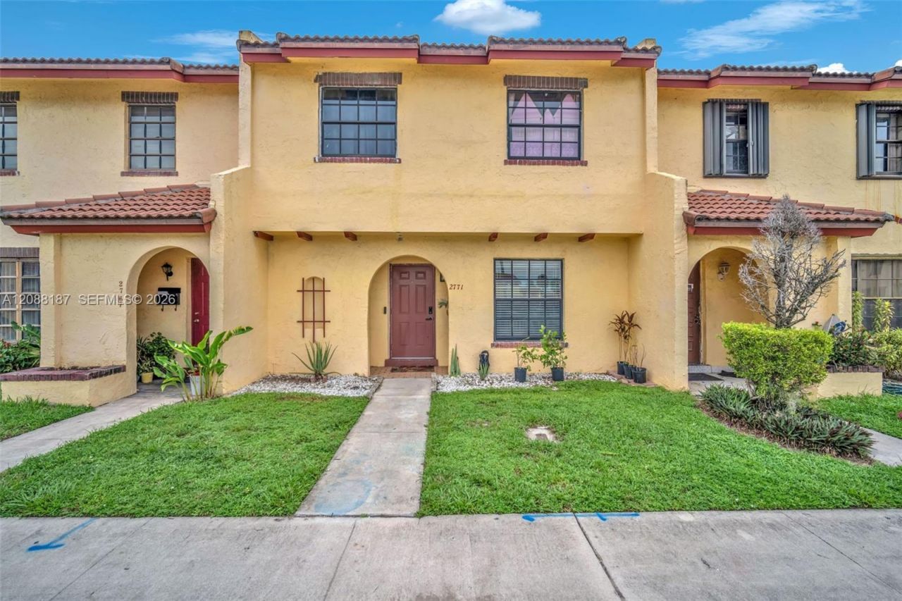 2771 NW 47th Ln, Unit 2905, Lauderdale Lakes, FL 33313 Photo