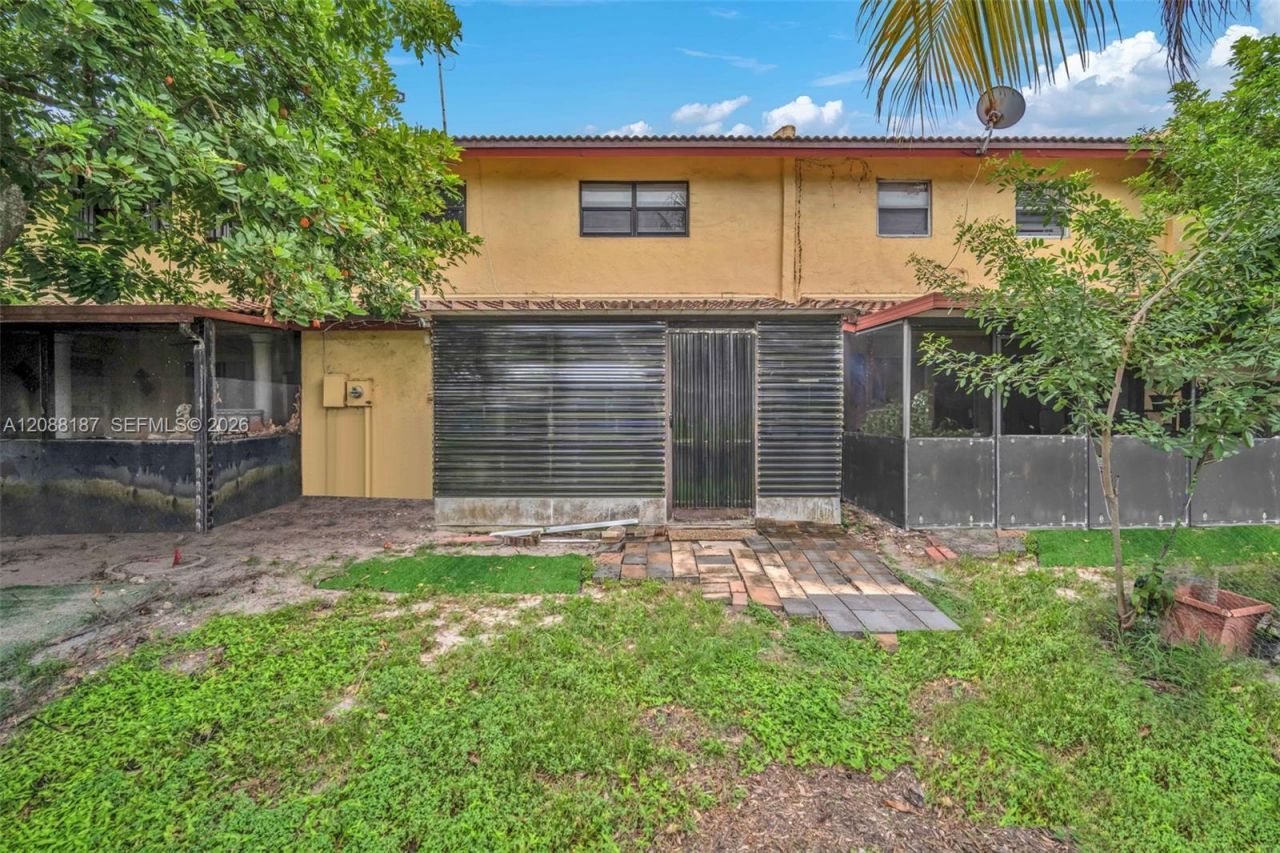 2771 NW 47th Ln, Unit 2905, Lauderdale Lakes, FL 33313 Photo
