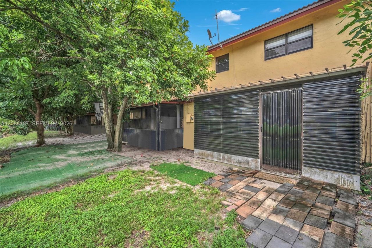 2771 NW 47th Ln, Unit 2905, Lauderdale Lakes, FL 33313 Photo