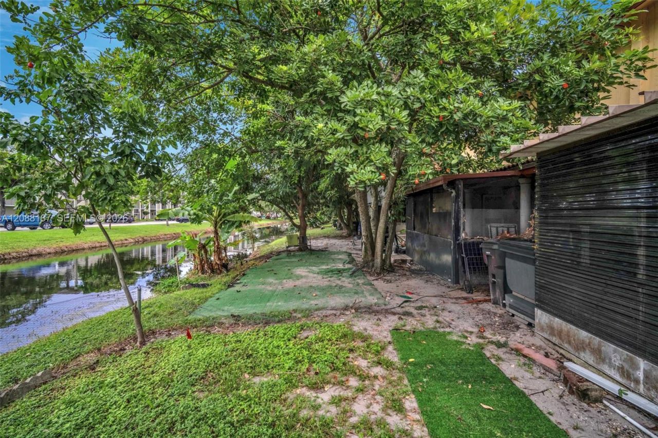 2771 NW 47th Ln, Unit 2905, Lauderdale Lakes, FL 33313 Photo