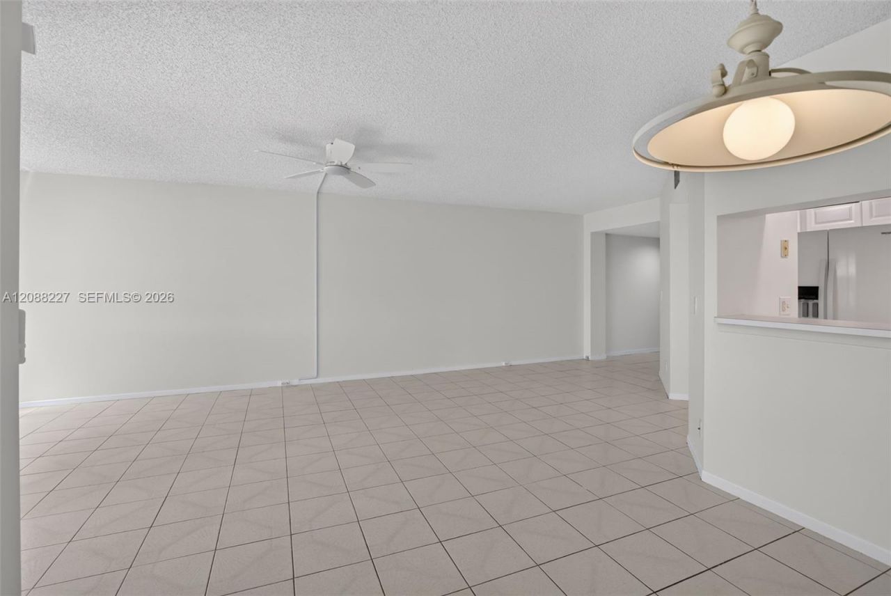 1200 SW 125th Ave, Unit 212L, Pembroke Pines, FL 33027 Photo