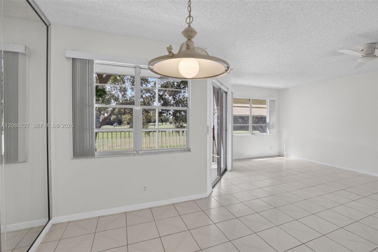 1200 SW 125th Ave, Unit 212L, Pembroke Pines, FL 33027 Photo
