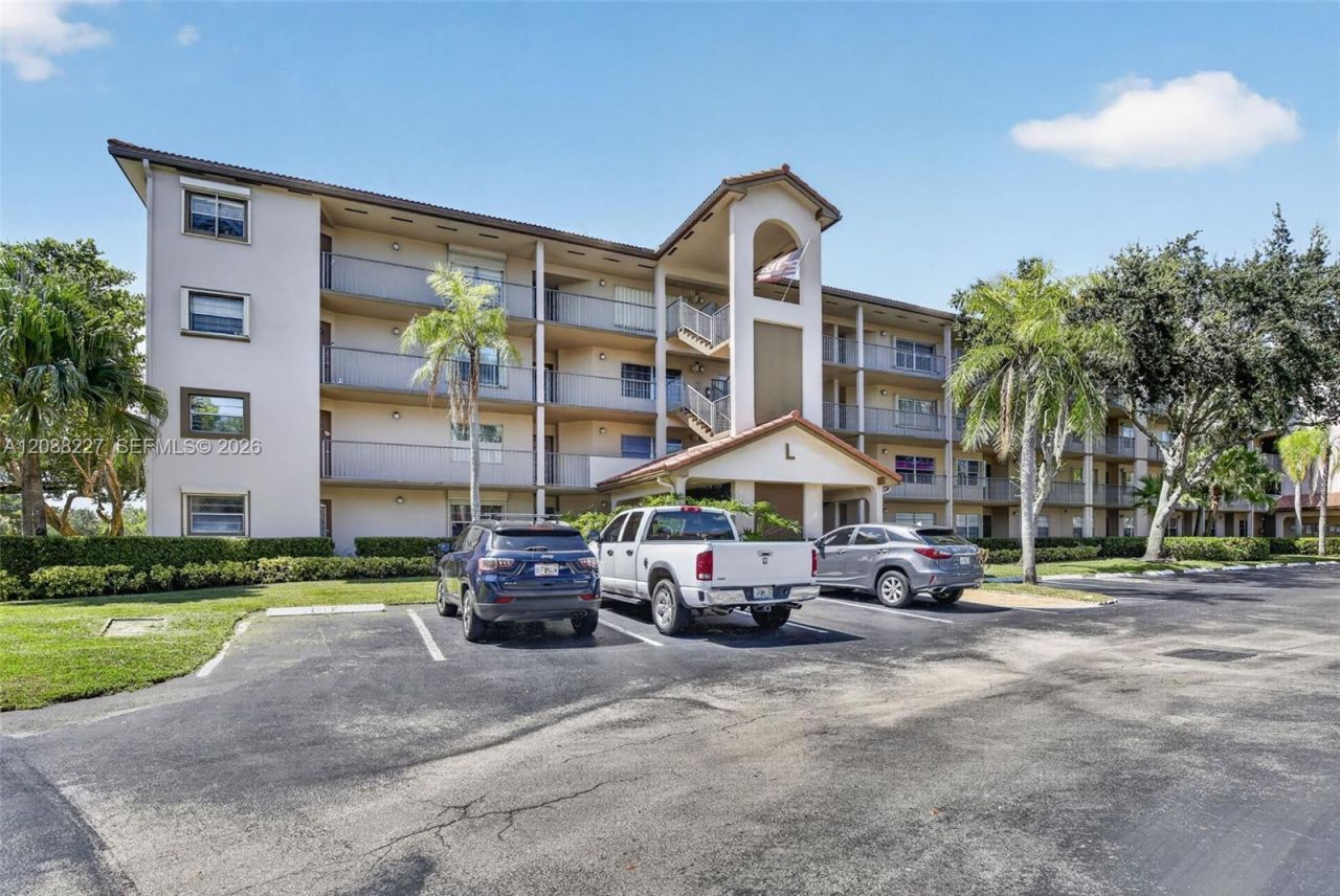1200 SW 125th Ave, Unit 212L, Pembroke Pines, FL 33027 Photo