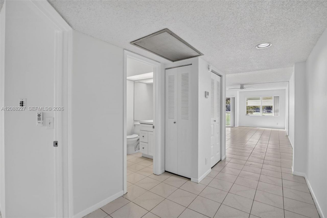 1200 SW 125th Ave, Unit 212L, Pembroke Pines, FL 33027 Photo