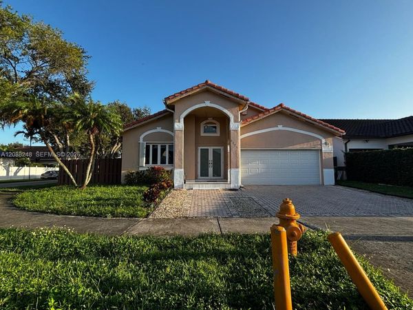 8995 NW 148th St , Unit 8995, Miami Lakes, FL 33018