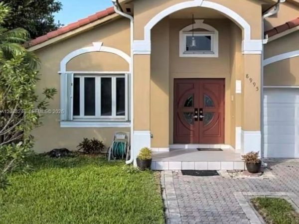 8995 NW 148th St , Unit 8995, Miami Lakes, FL 33018
