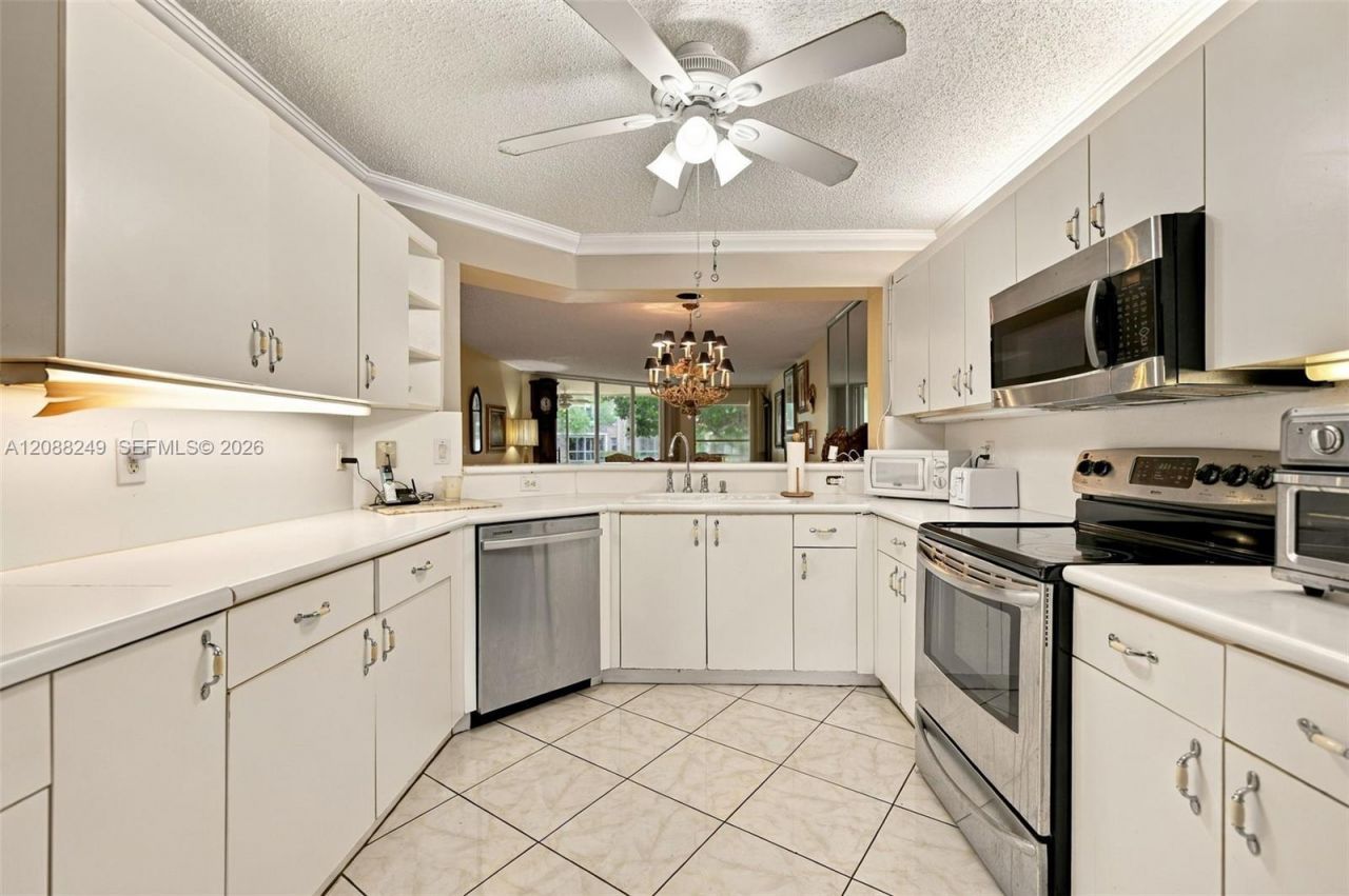 7503 Granville Dr, Unit 102, Tamarac, FL 33321 Photo
