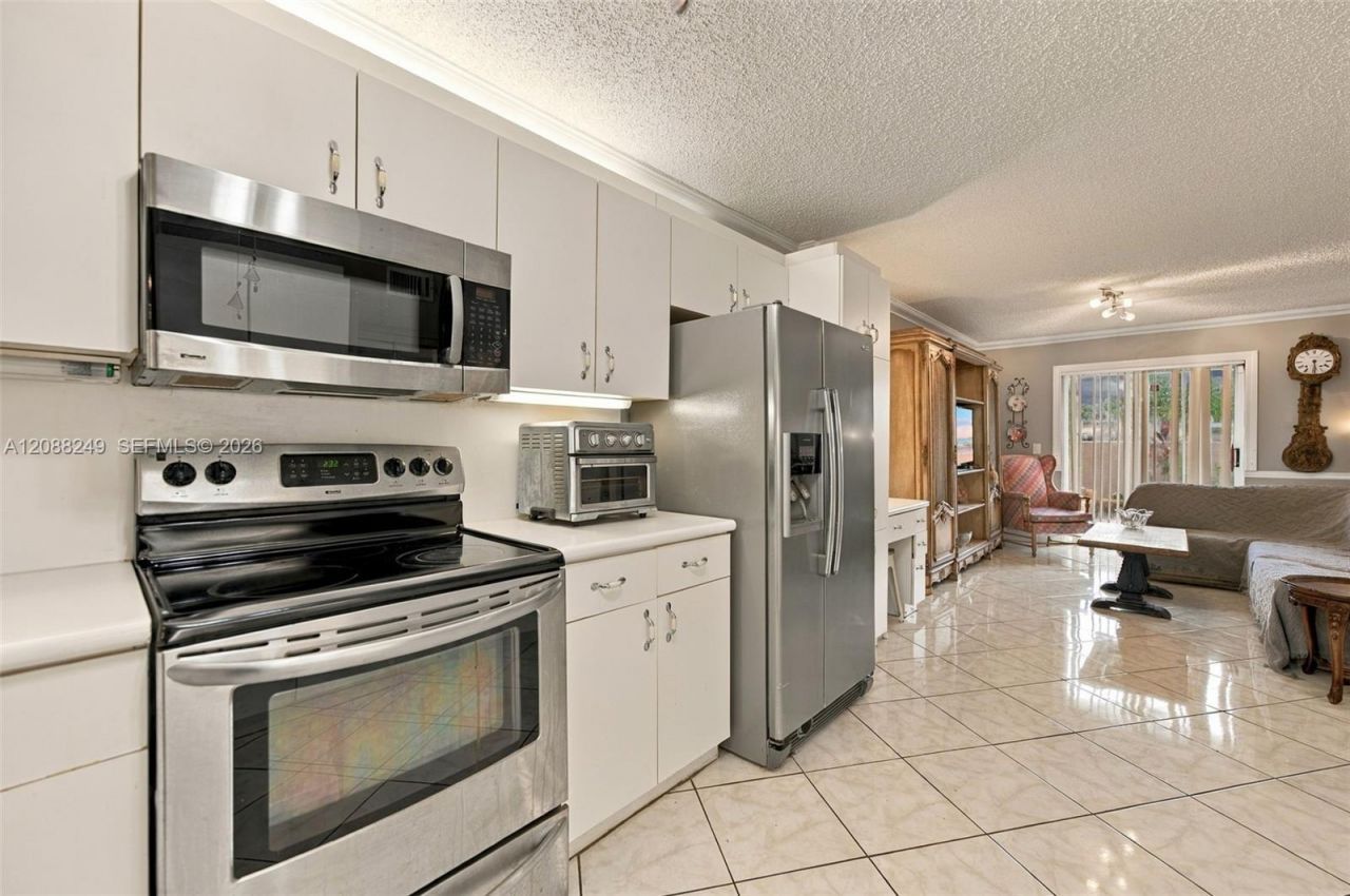 7503 Granville Dr, Unit 102, Tamarac, FL 33321 Photo