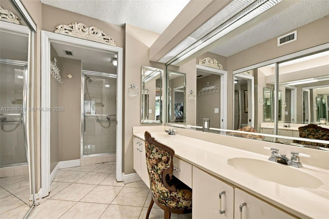 7503 Granville Dr, Unit 102, Tamarac, FL 33321 Photo