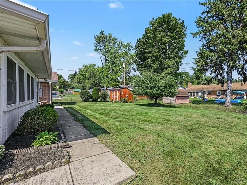 383 Zimmer Drive, Fairborn, OH 45324 Photo 18