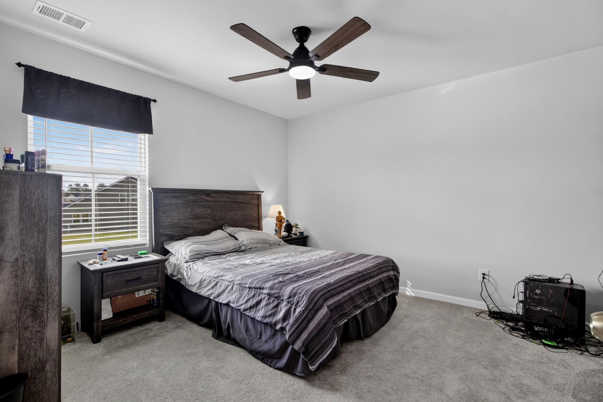 501 Frutchey Court Photo 32