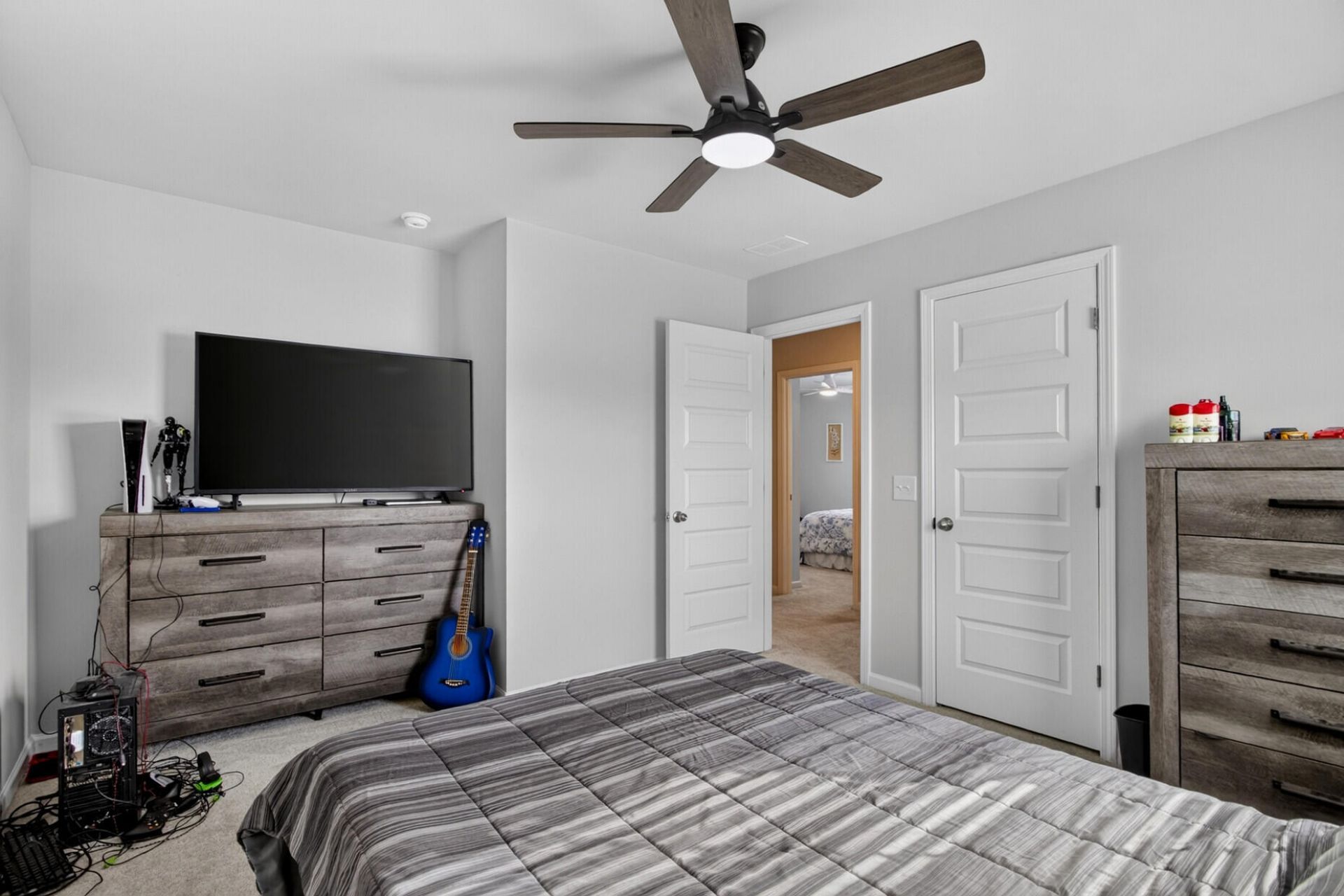 501 Frutchey Court Photo 33