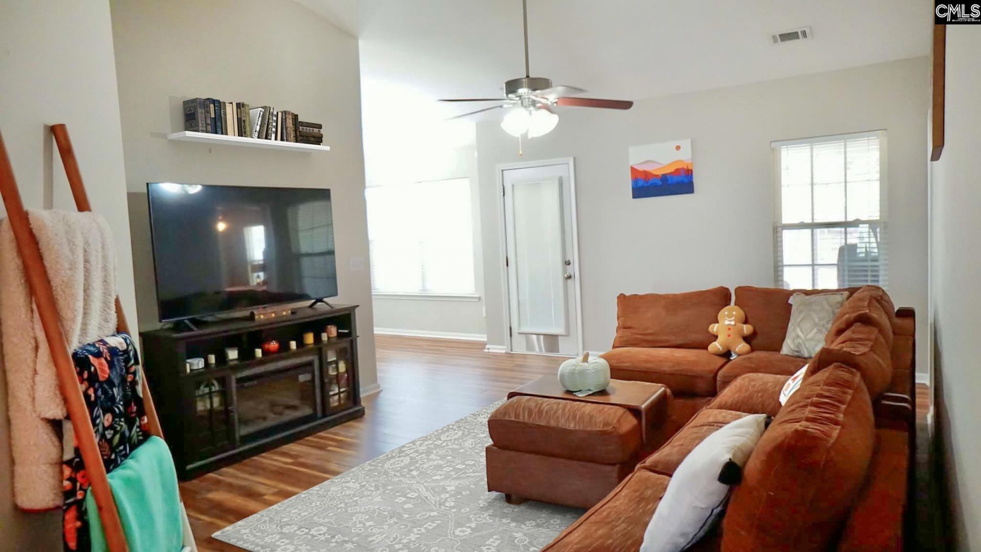 220 Riglaw Circle  Photo 5