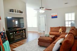 220 Riglaw Circle  photo 4