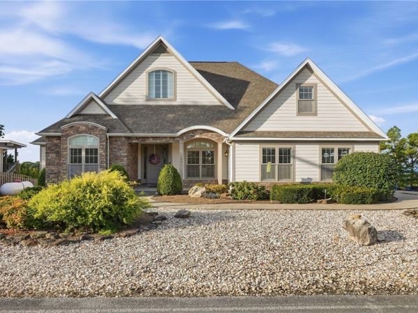 153 Holiday Island Drive , Holiday Island, AR 72631