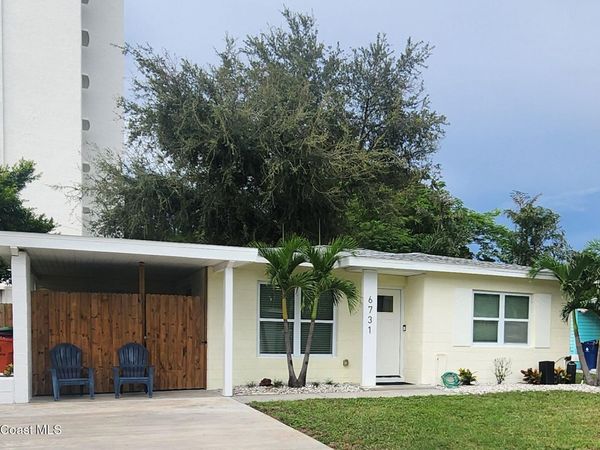 6731 Hibiscus Avenue S, St. Petersburg, FL 33705