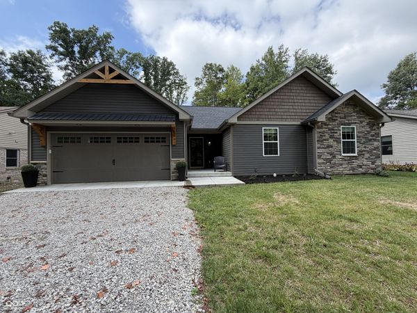 24 Lincoln Hills, Coatesville, IN 46121