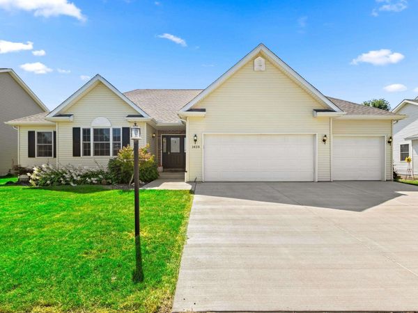 1428 ASPEN Drive, Washington, IL 61571