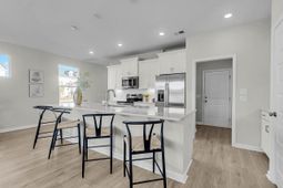 130 Dahlberg Street photo 4