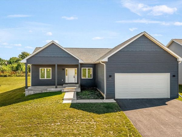 8531 Blue River Road , Rockford, IL 61107