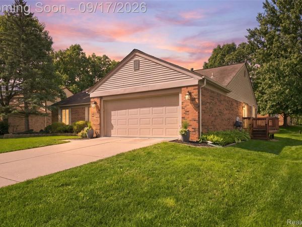 23737 Harvest Drive, Novi, Mi 48375