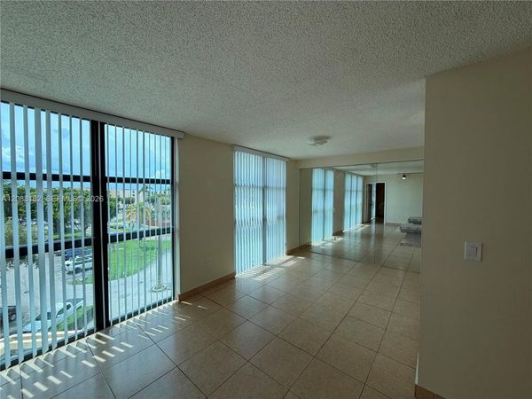 11780 SW 18th St , Unit 501-2, Miami, FL 33175