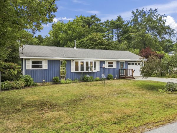 16 Patricia Road, Brunswick, ME 04011