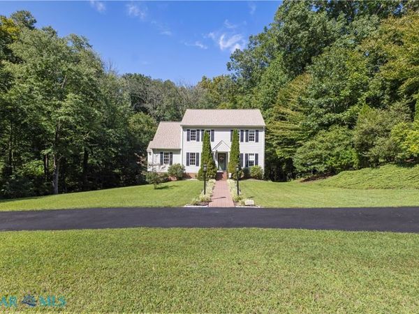 8680 Country View Lane, Prince George, VA 23860