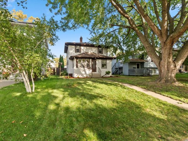 1724 Malvern Street, Lauderdale, MN 55113
