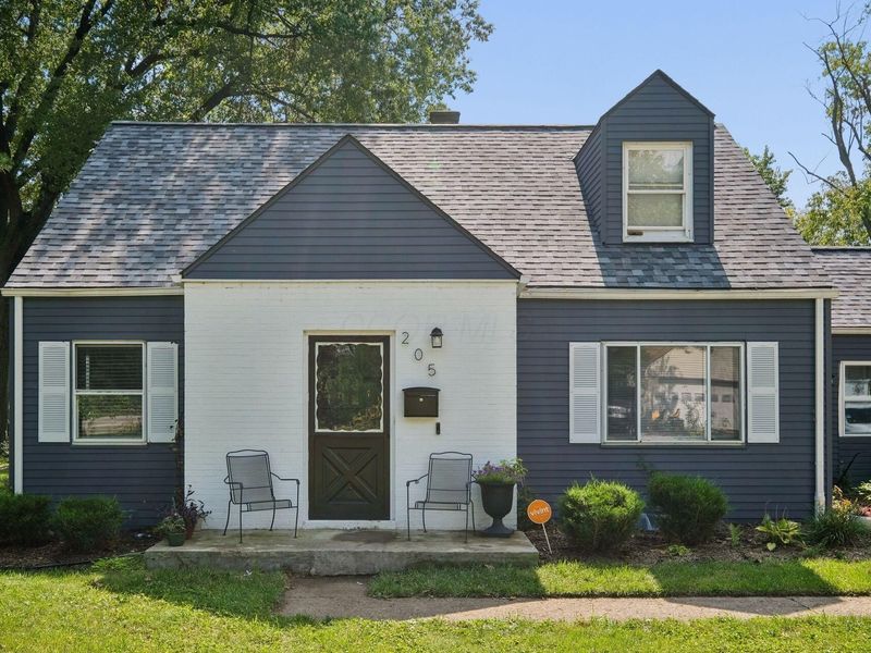 205 S Ashburton Road, Columbus, OH 43213 Photo 2