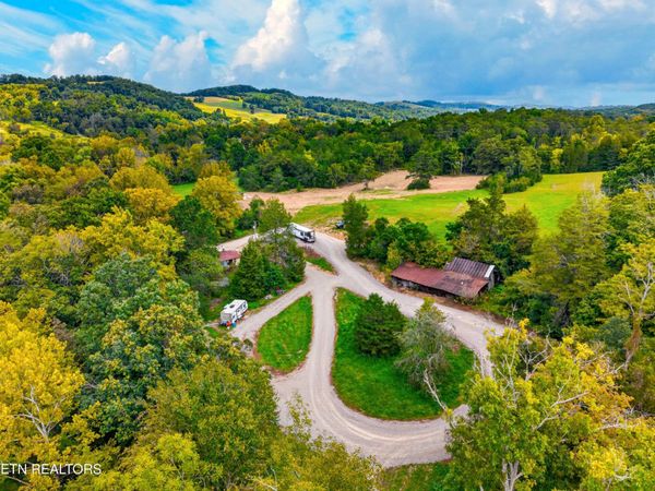 4885 Highway 131 , Washburn, TN 37888
