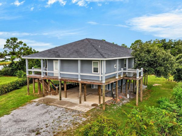 3146 Gulf View Place, Gautier, MS 39553