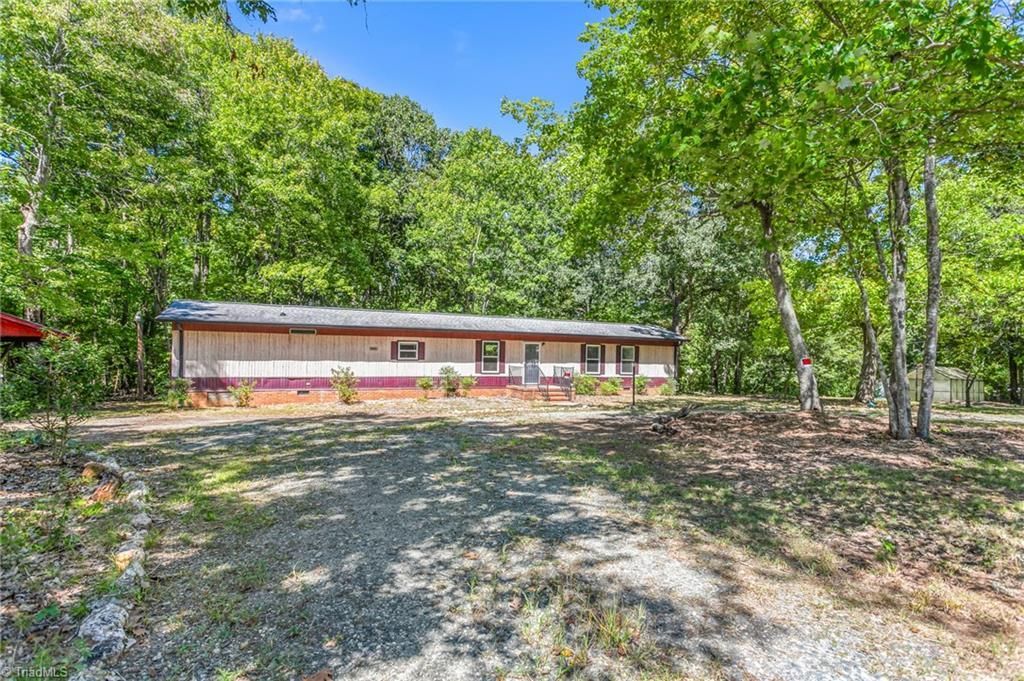 6243 Quail Hollow Drive, Pleasant Garden, NC 27313 Main Photo