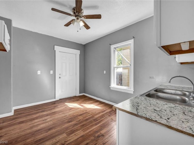 8113 Maryland Avenue, Cleveland, OH 44105 Photo 10
