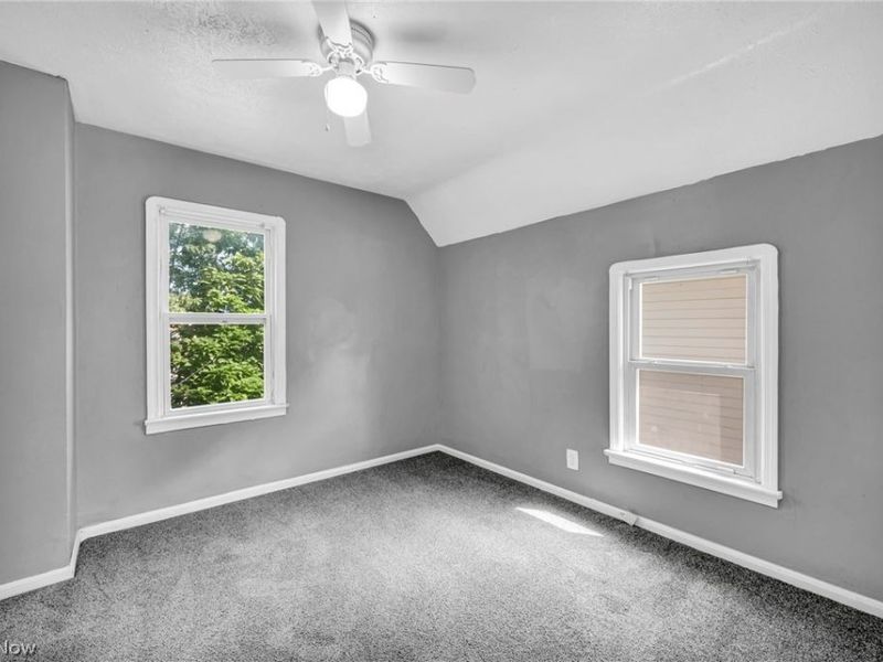 8113 Maryland Avenue, Cleveland, OH 44105 Photo 12