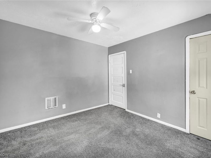 8113 Maryland Avenue, Cleveland, OH 44105 Photo 13