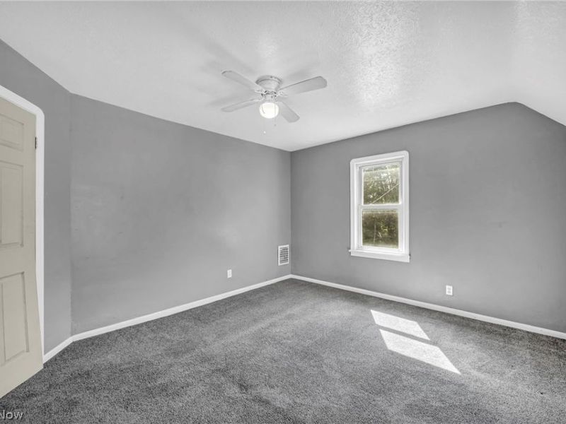 8113 Maryland Avenue, Cleveland, OH 44105 Photo 16