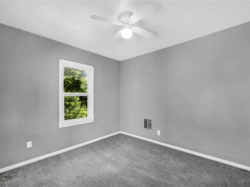 8113 Maryland Avenue, Cleveland, OH 44105 Photo 22