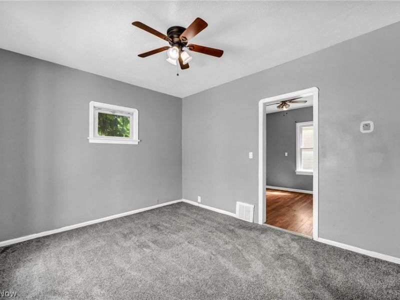 8113 Maryland Avenue, Cleveland, OH 44105 Photo 24