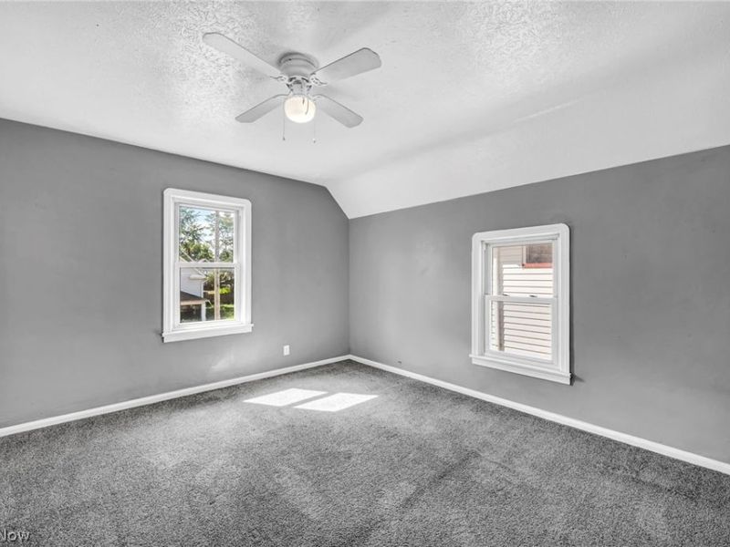 8113 Maryland Avenue, Cleveland, OH 44105 Photo 28
