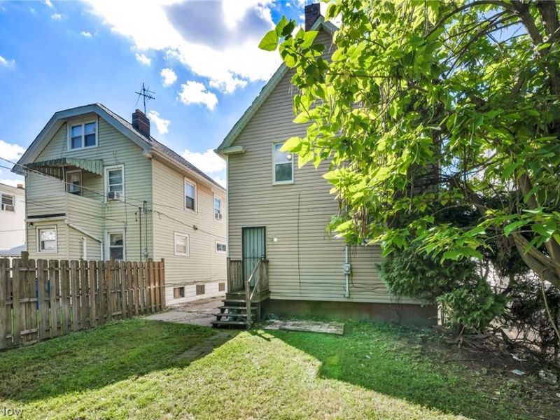 8113 Maryland Avenue, Cleveland, OH 44105 Photo 6