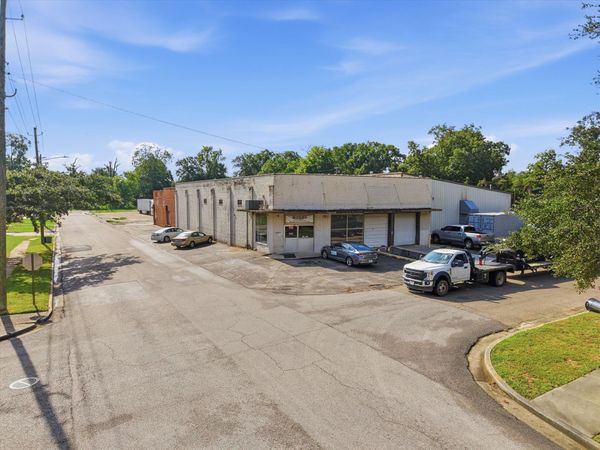 803 S Magnolia St., Laurel, MS 39440