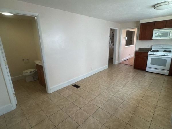 40 Robin St, Everett, MA 02149