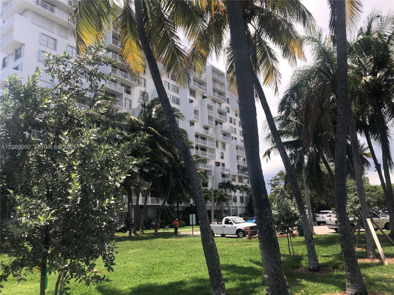 150 SE 25th Rd, Unit 7E, Miami, FL 33129 Photo