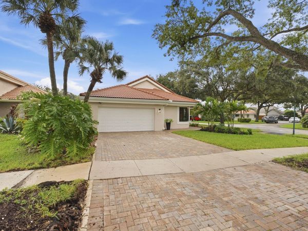 9701 NW 18TH Court, Plantation, FL 33322