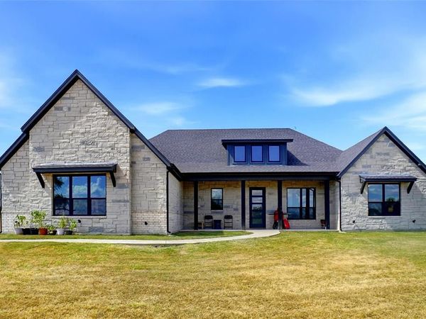 1015 Louise Lane, Weatherford, TX 76087