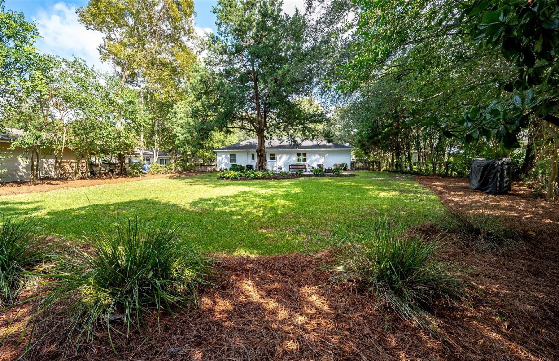 1325 Saint Clair Drive Photo 23